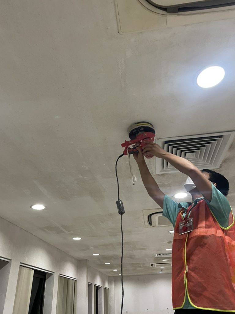 Tầm quan trọng của việc đánh bóng bề mặt trước khi sơn